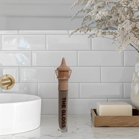 The Gloss by Jeffree Star - “Silk Rope” - Picture 4 of 16